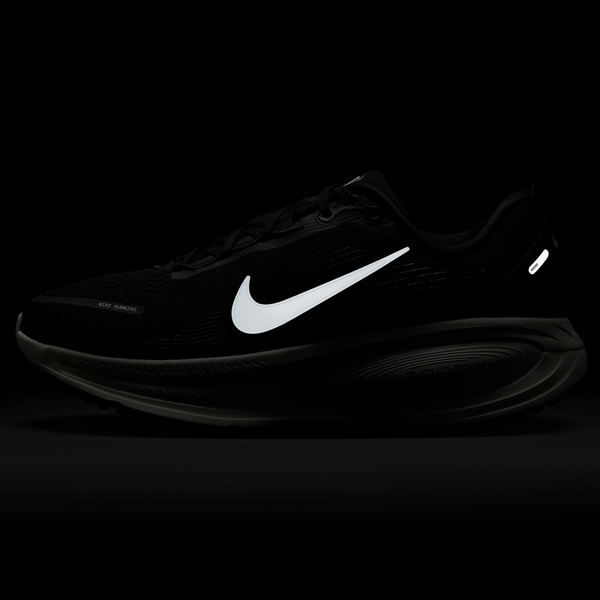 Nike Vomero 18 - Women's - Summit/Black - Image 7